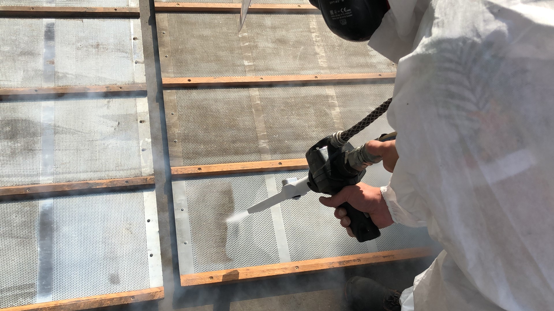 czyszczenie suchym lodem